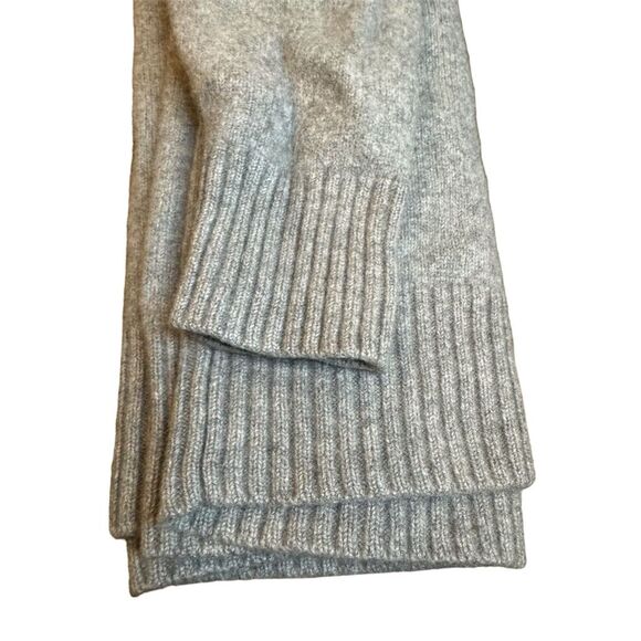 Reformation Women's Gray Cashmere V-Neck Pullover Sweater Long Sleeve - Picture 8 of 9